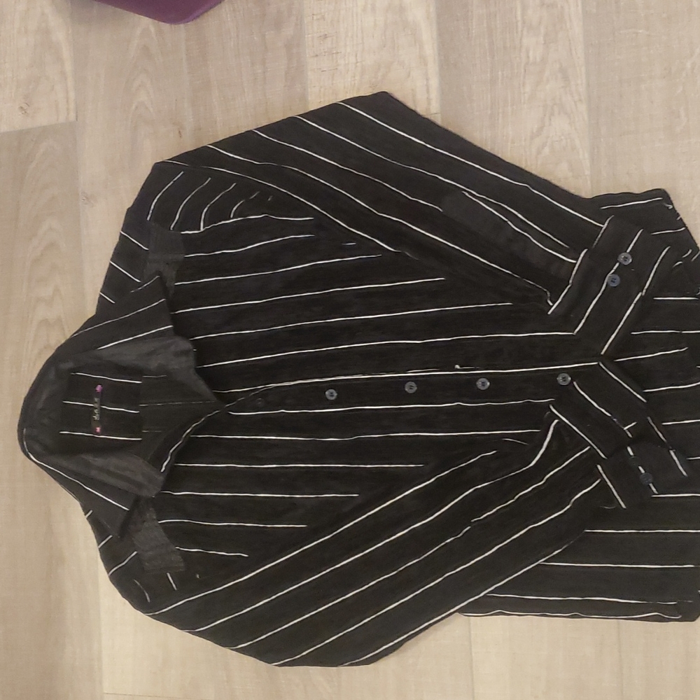 Men button down shirt - Picture 2 of 4